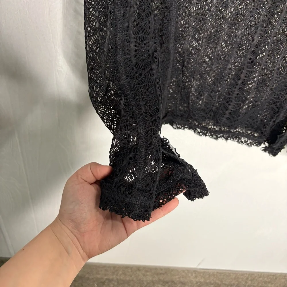NWT Free People On the Road twisted lace top black size medium